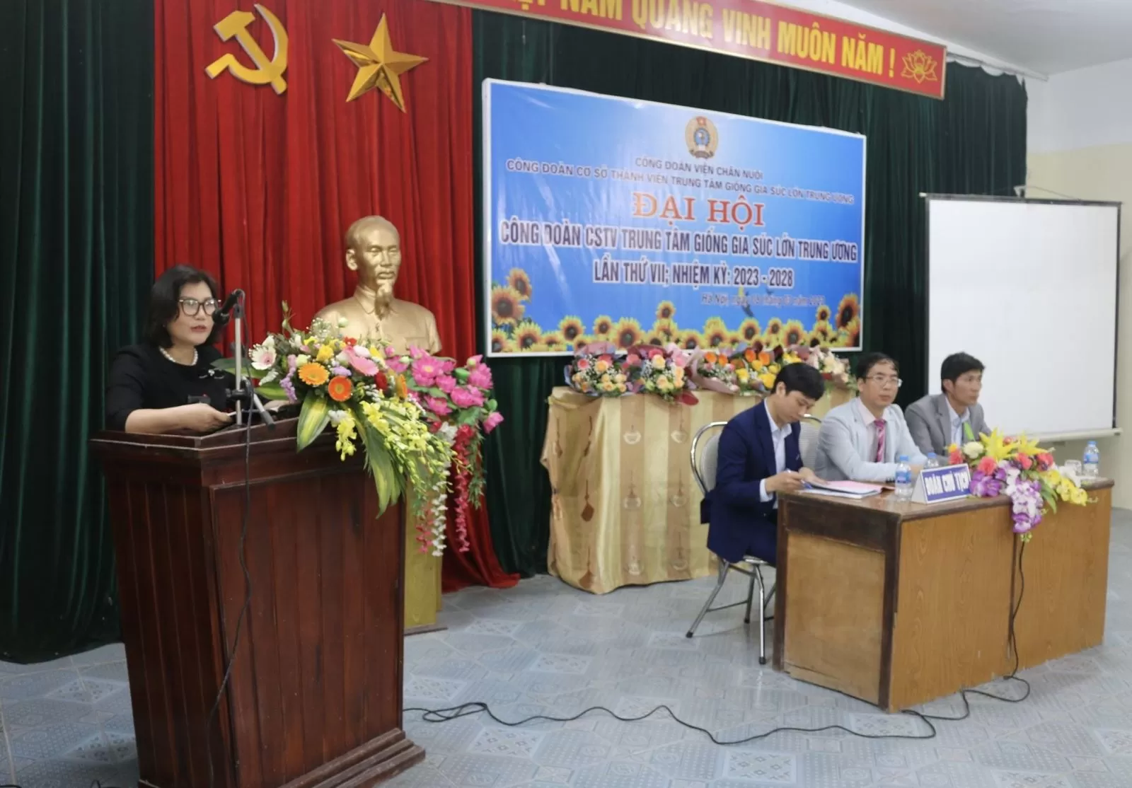 Đại hội Công đoàn Cơ sở thành viên Trung tâm giống gia súc lớn Trung ương nhiệm kỳ 2023-2028