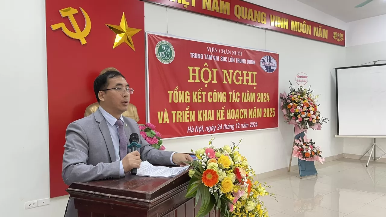 Trung tâm Giống gia súc lớn Trung ương Tổ chức Hội nghị tổng kết công tác năm 2024 và kế hoạch nhiệm vụ năm 2025